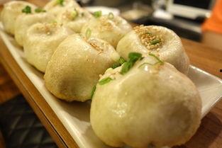 金山生煎吃瓜,吃瓜群众的美食新宠