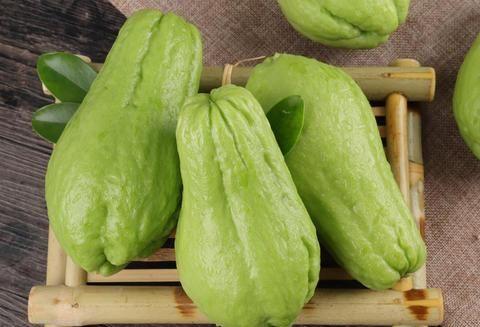 佛手瓜是炒着吃的吗,炒菜佳品，营养丰富的家常美味