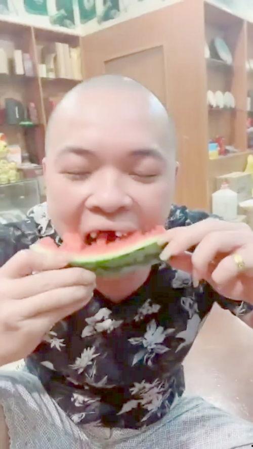 吃瓜艺术回复,揭秘娱乐圈背后的甜蜜与苦涩