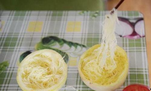 吃哈密瓜面,夏日里的清新美味